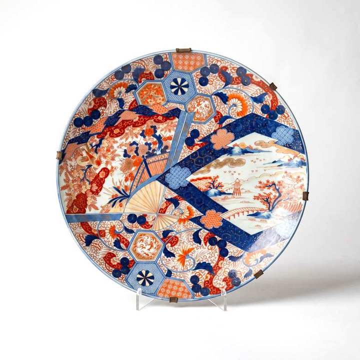 Plato imari de porcelana